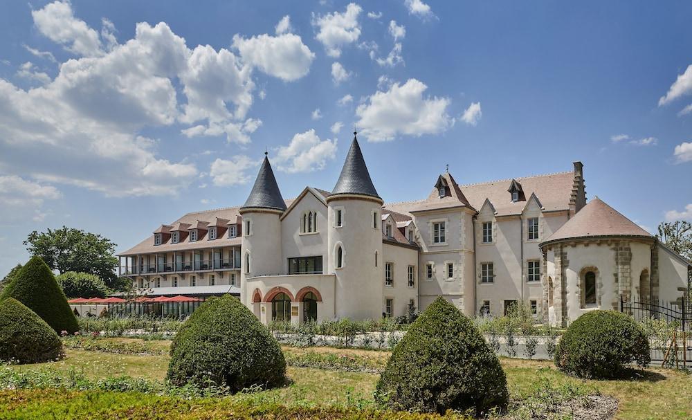 Chateau Saint-Jean, Relais & Chateaux Montlucon Exterior photo